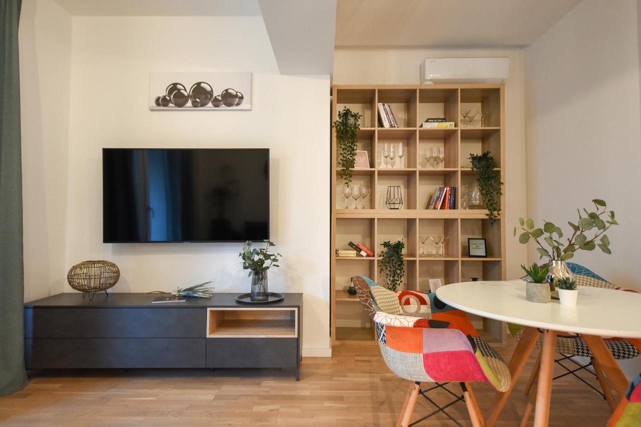 Vacation Feel - 2Br Apartment With Terrace & Private Parking In Baneasa Bucharest Exterior photo