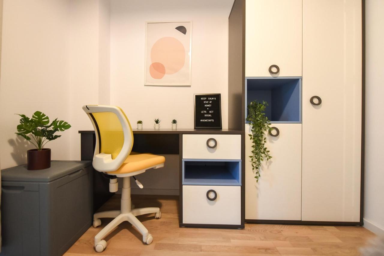 Vacation Feel - 2Br Apartment With Terrace & Private Parking In Baneasa Bucharest Exterior photo