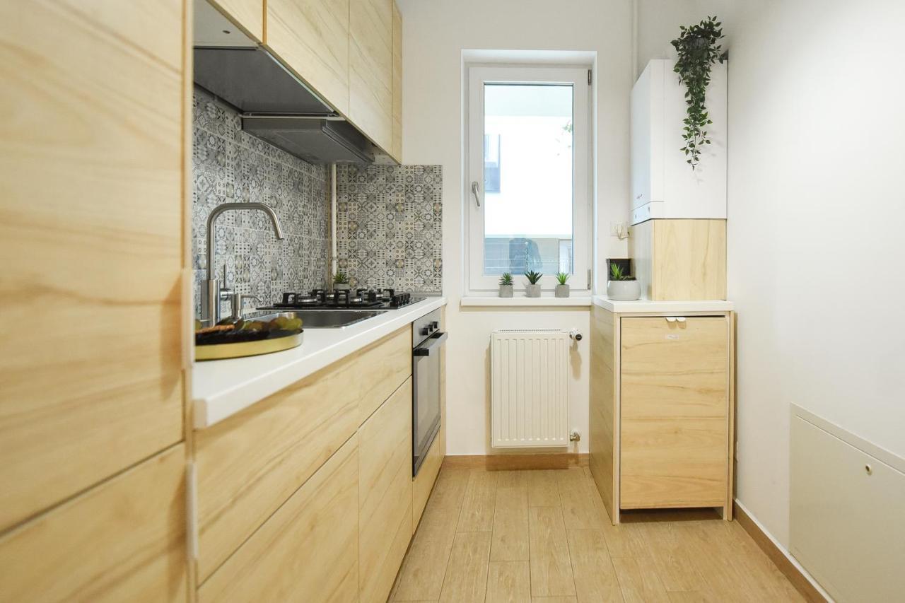 Vacation Feel - 2Br Apartment With Terrace & Private Parking In Baneasa Bucharest Exterior photo